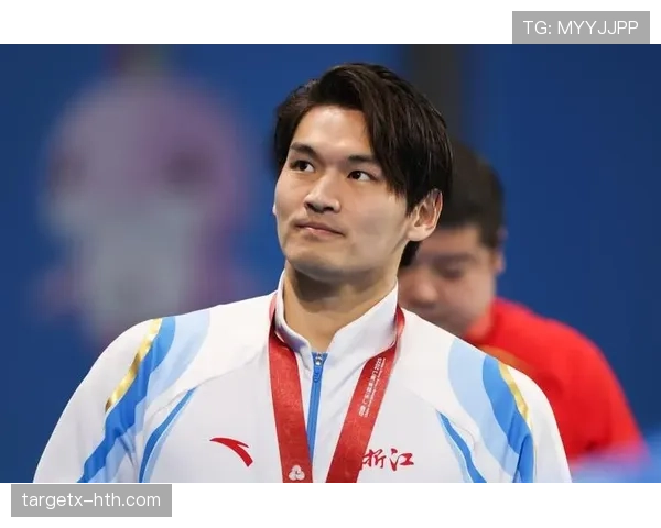 徐嘉余夺得100米仰泳世锦赛冠军 展现中国泳坛实力