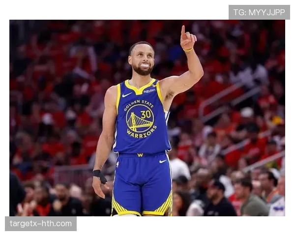 普尔无球跑位拉开库里空间比上季外线更稳